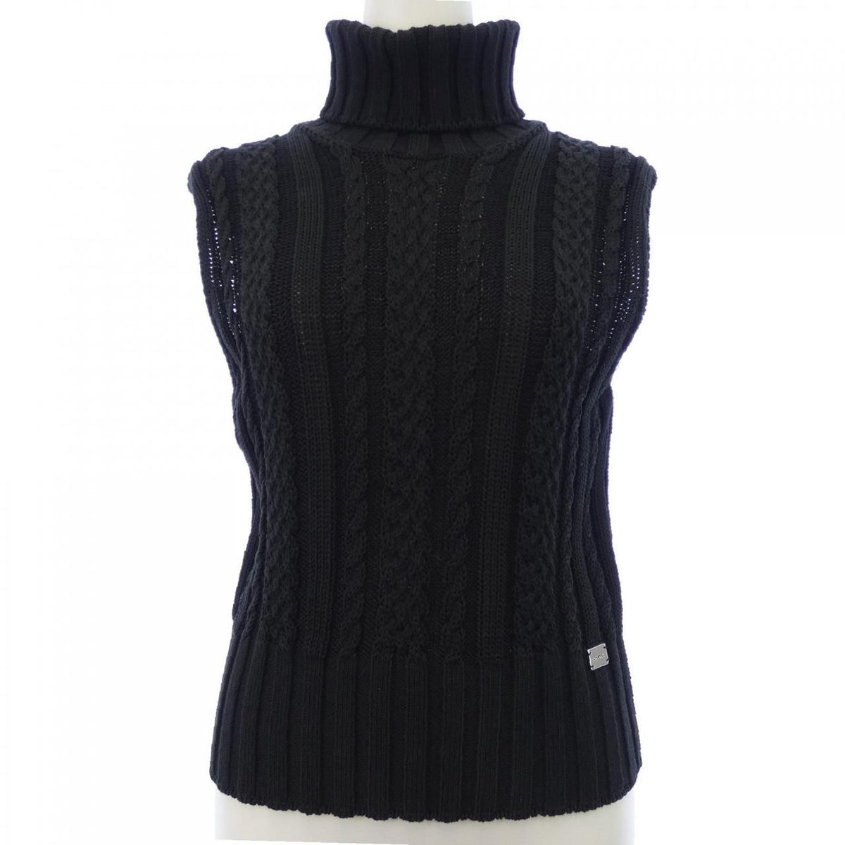 Chanel 02P Vintage Knit Sweater
