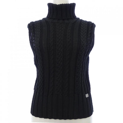 Chanel 02P Vintage Knit Sweater