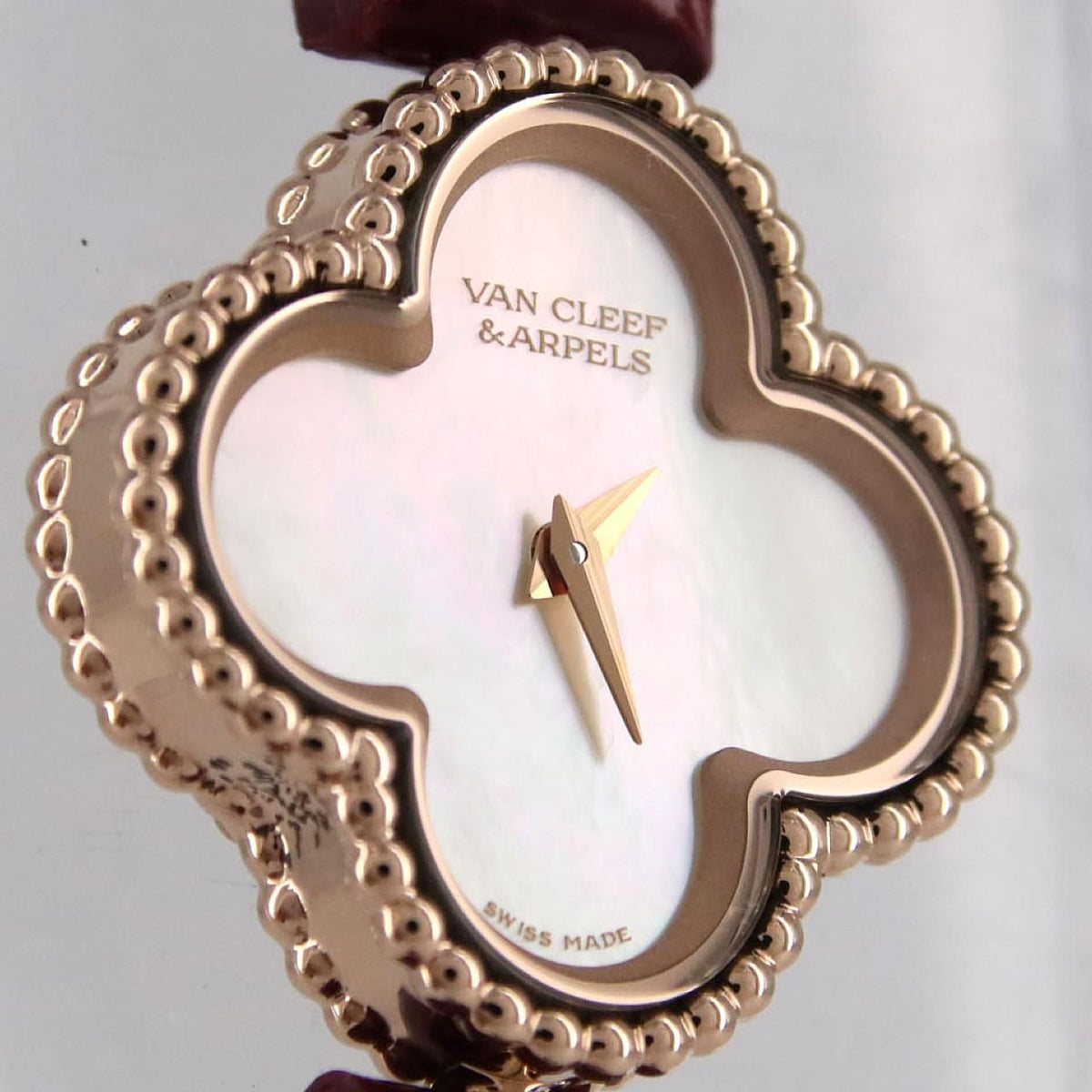 Van Cleef & Arpels Sweet Alhambra RG PG RG Quartz Watch — view 6