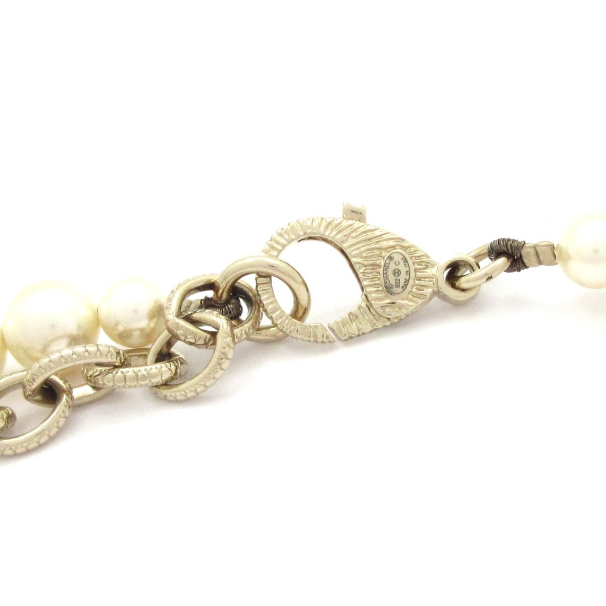 Chanel Necklace CC Logo Ivory Gold Clear Camellia — view 4