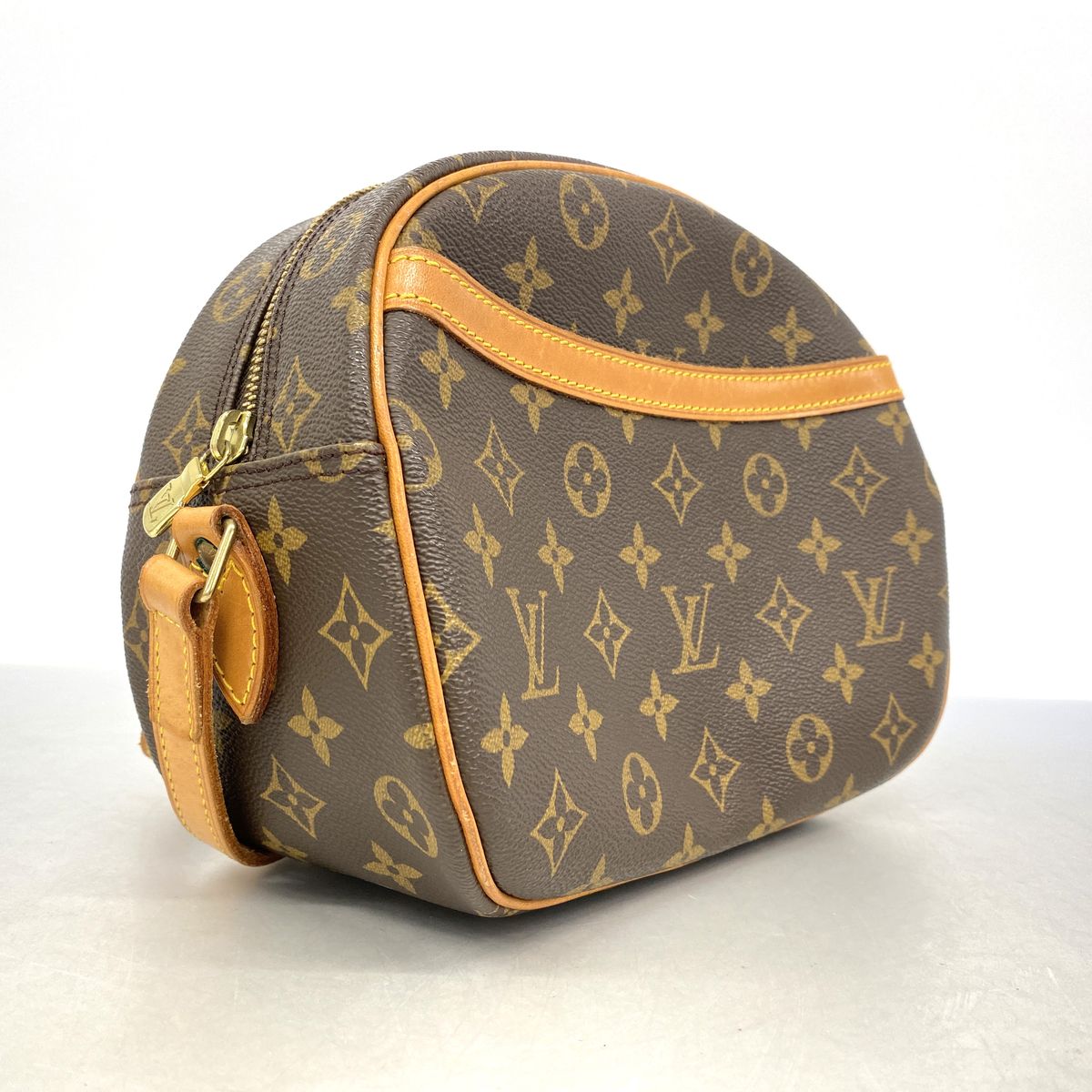 Louis Vuitton Shoulder Bag Monogram Blois Brown — view 2