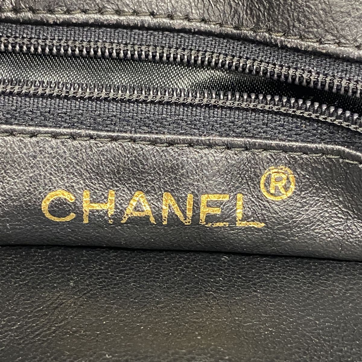 Chanel Shoulder Bag Quilted Lambskin Black Gold — view 5
