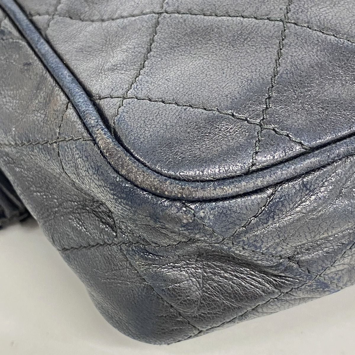 Chanel Shoulder Bag Quilted Lambskin Black Gold — view 6