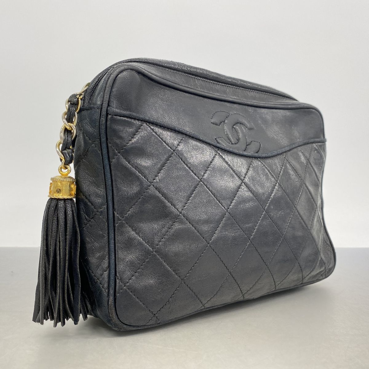 Chanel Shoulder Bag Quilted Lambskin Black Gold — view 2