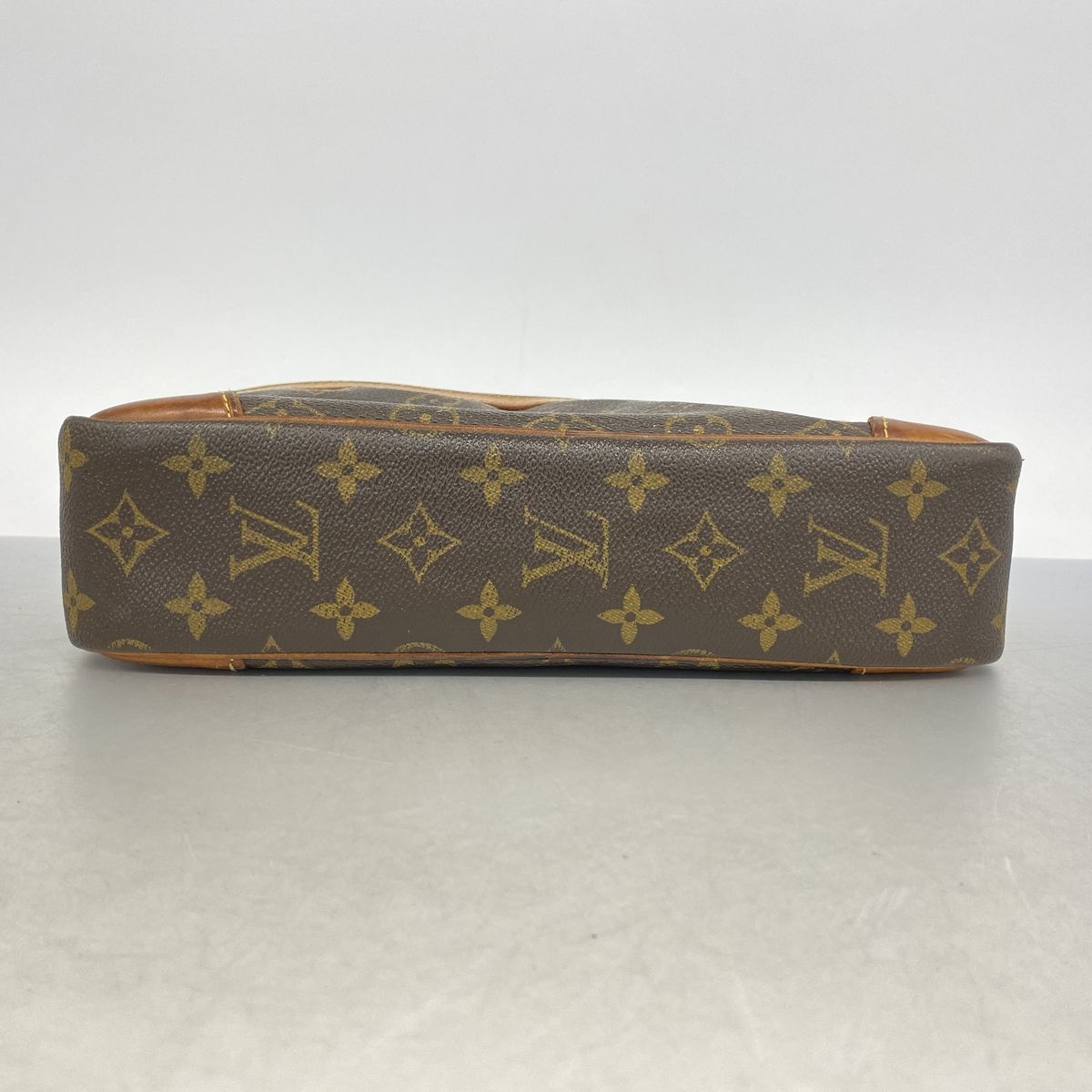Louis Vuitton Clutch Monogram Compiegne 28 Brown — view 3