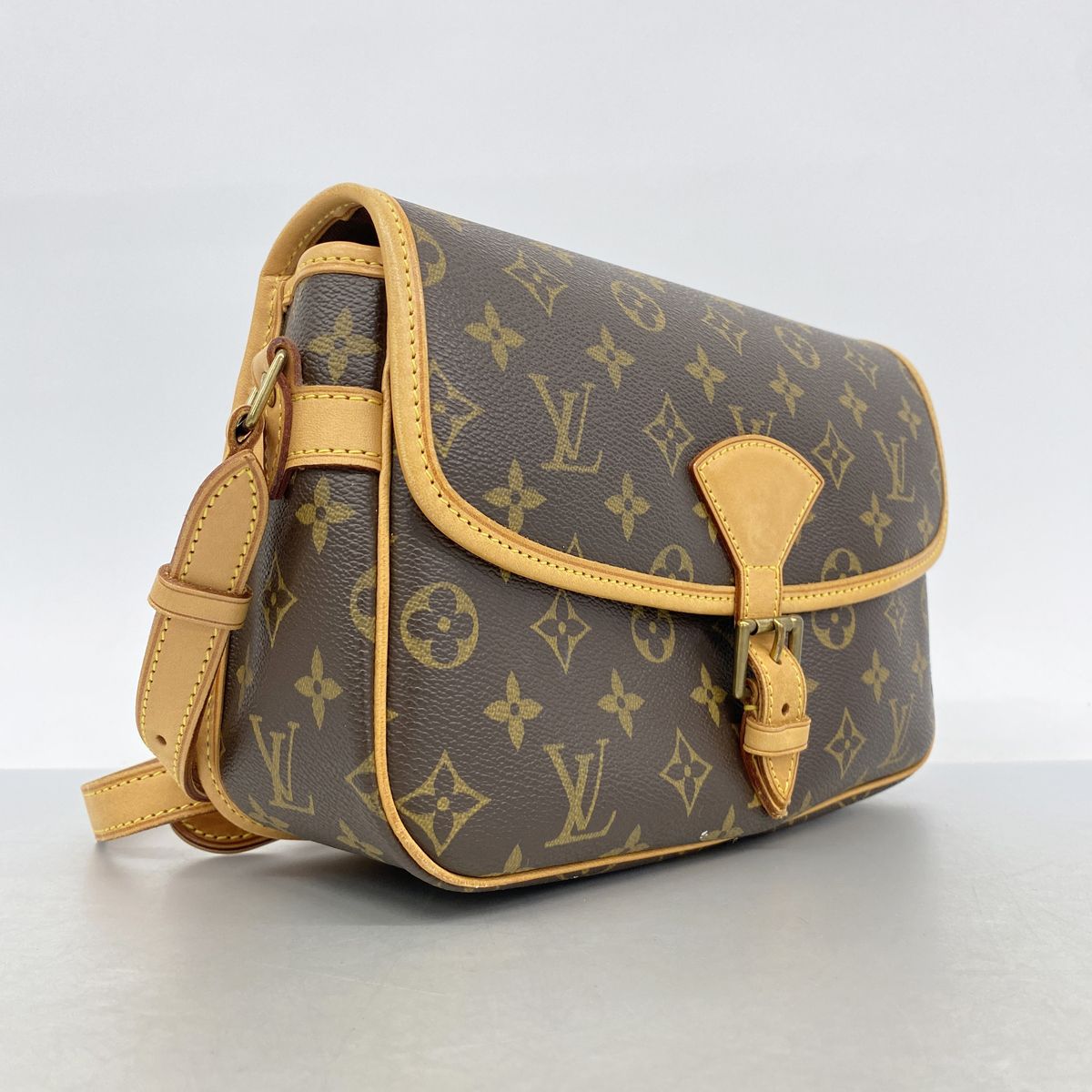 Louis Vuitton Shoulder Bag Monogram Solonge Brown — view 2