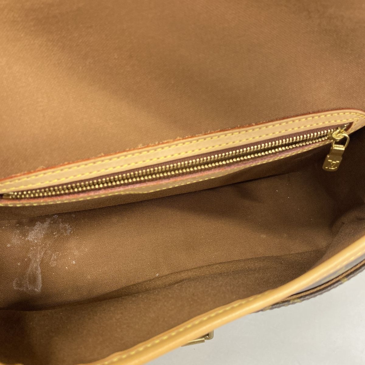Louis Vuitton Shoulder Bag Monogram Solonge Brown — view 4