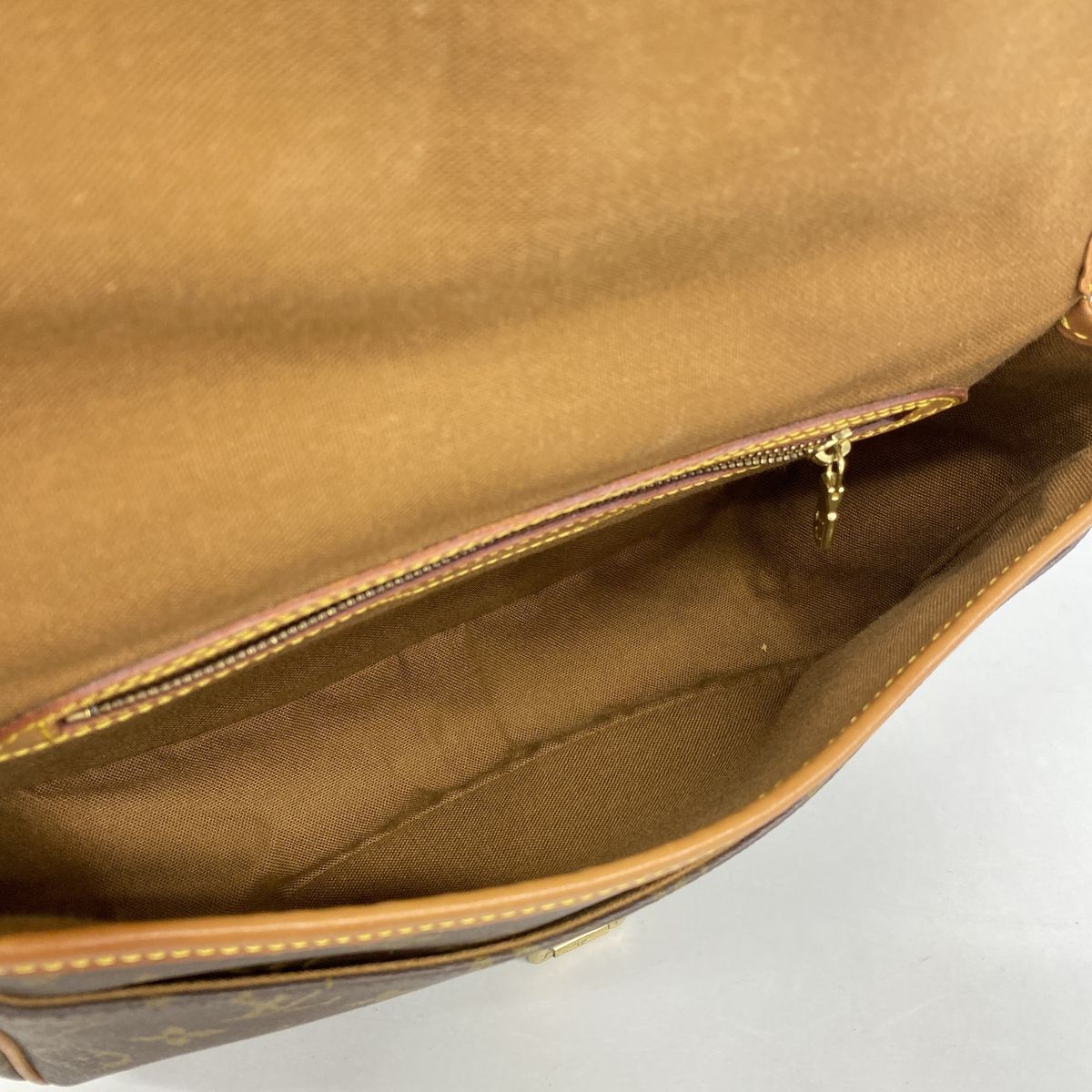 Louis Vuitton Shoulder Bag Monogram Solonge Brown — view 4