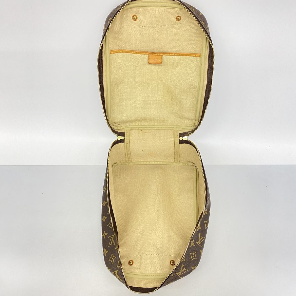 Louis Vuitton Handbag Monogram Excursion Brown — view 4