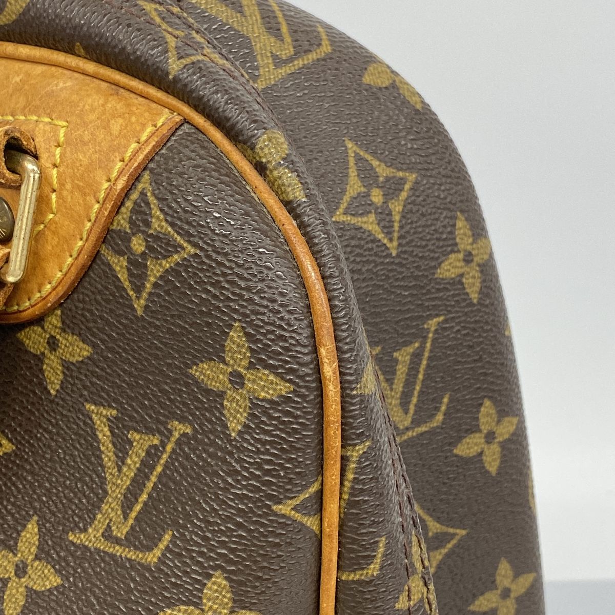 Louis Vuitton Handbag Monogram Excursion Brown — view 8