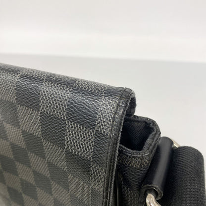 Louis Vuitton Shoulder Bag Damier Graphite District PM Gray Black — view 8