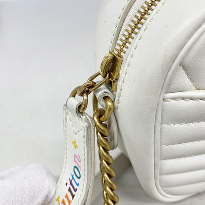 Louis Vuitton Shoulder Bag New Wave New Camera Bag Snow — view 7
