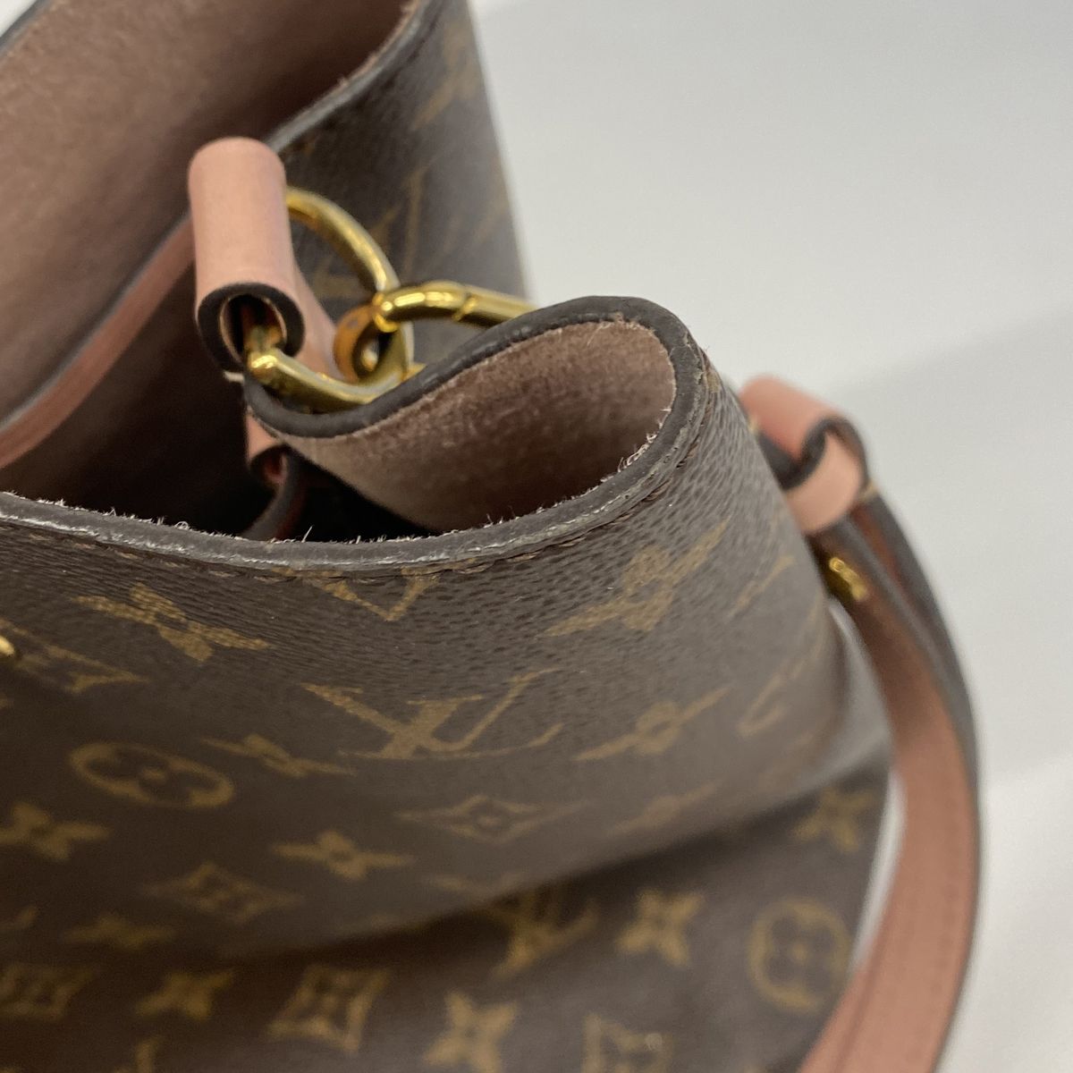 Louis Vuitton Shoulder Bag Monogram Neo Noe Brown Rose Poudre — view 7