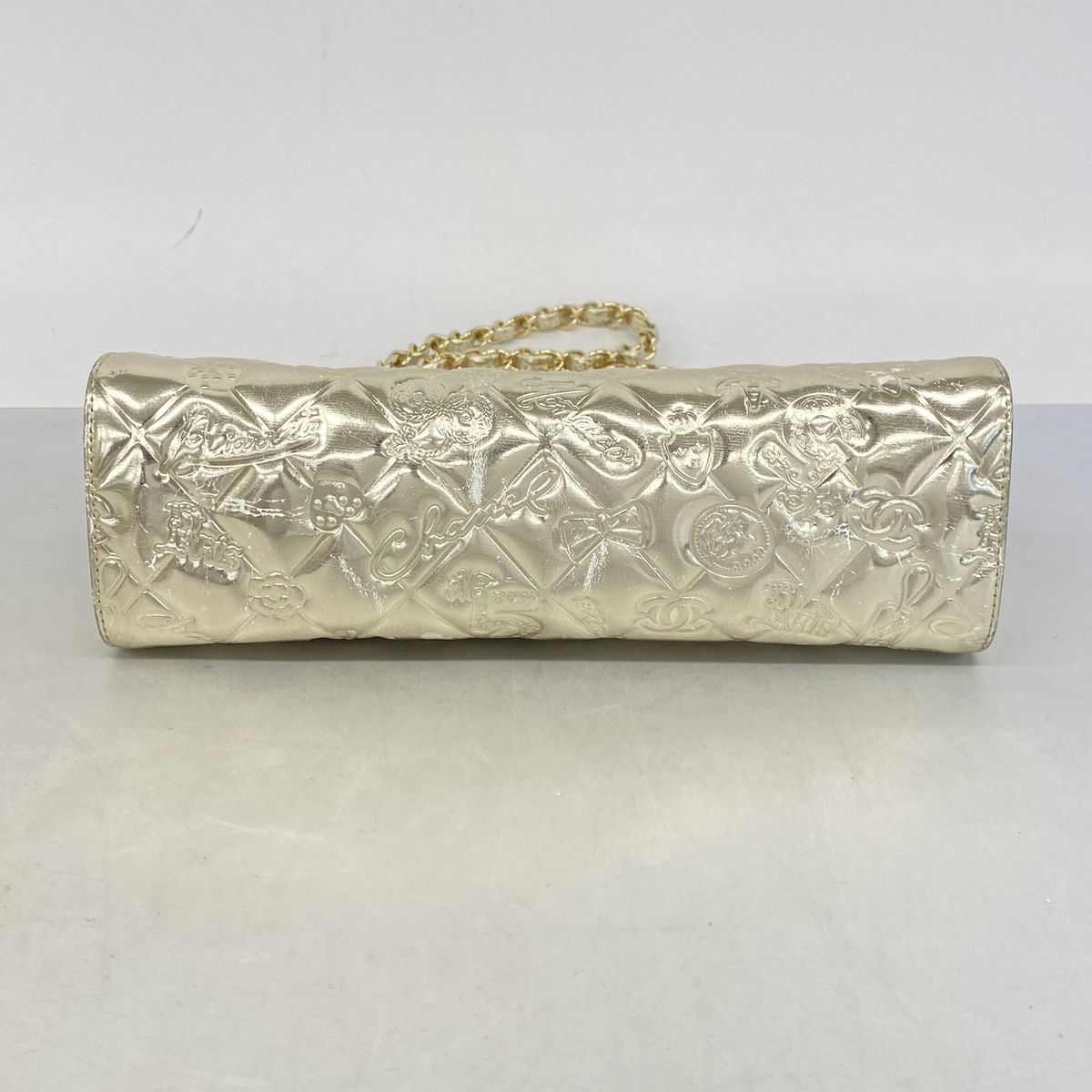 Chanel Shoulder Bag Icon Patent Leather Champagne Gold — view 3