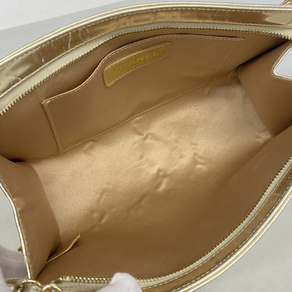 Chanel Shoulder Bag Icon Patent Leather Champagne Gold — view 4
