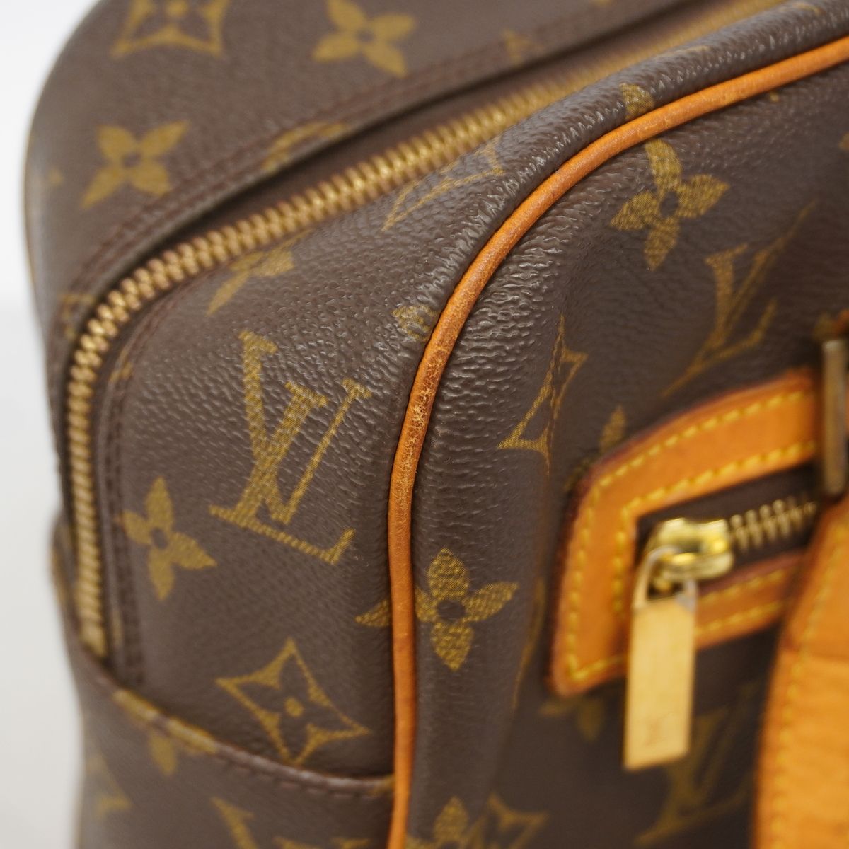 Louis Vuitton Shoulder Bag Monogram Cite GM Brown — view 7