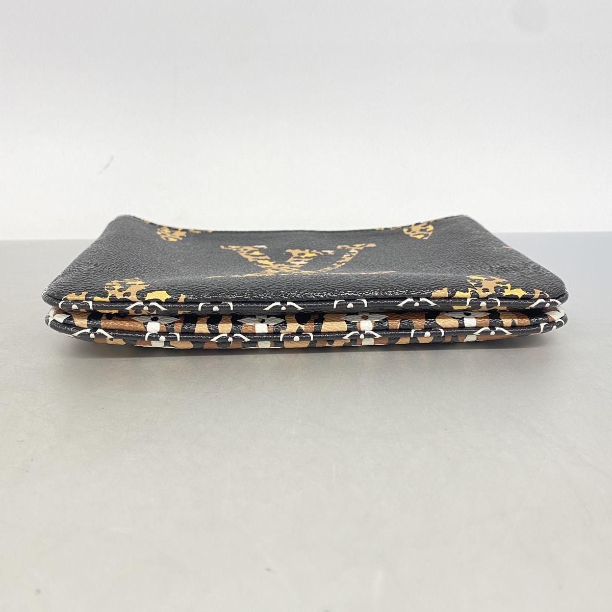Louis Vuitton Shoulder Bag Monogram Jungle Pochette Double Zip Black Brown — view 3
