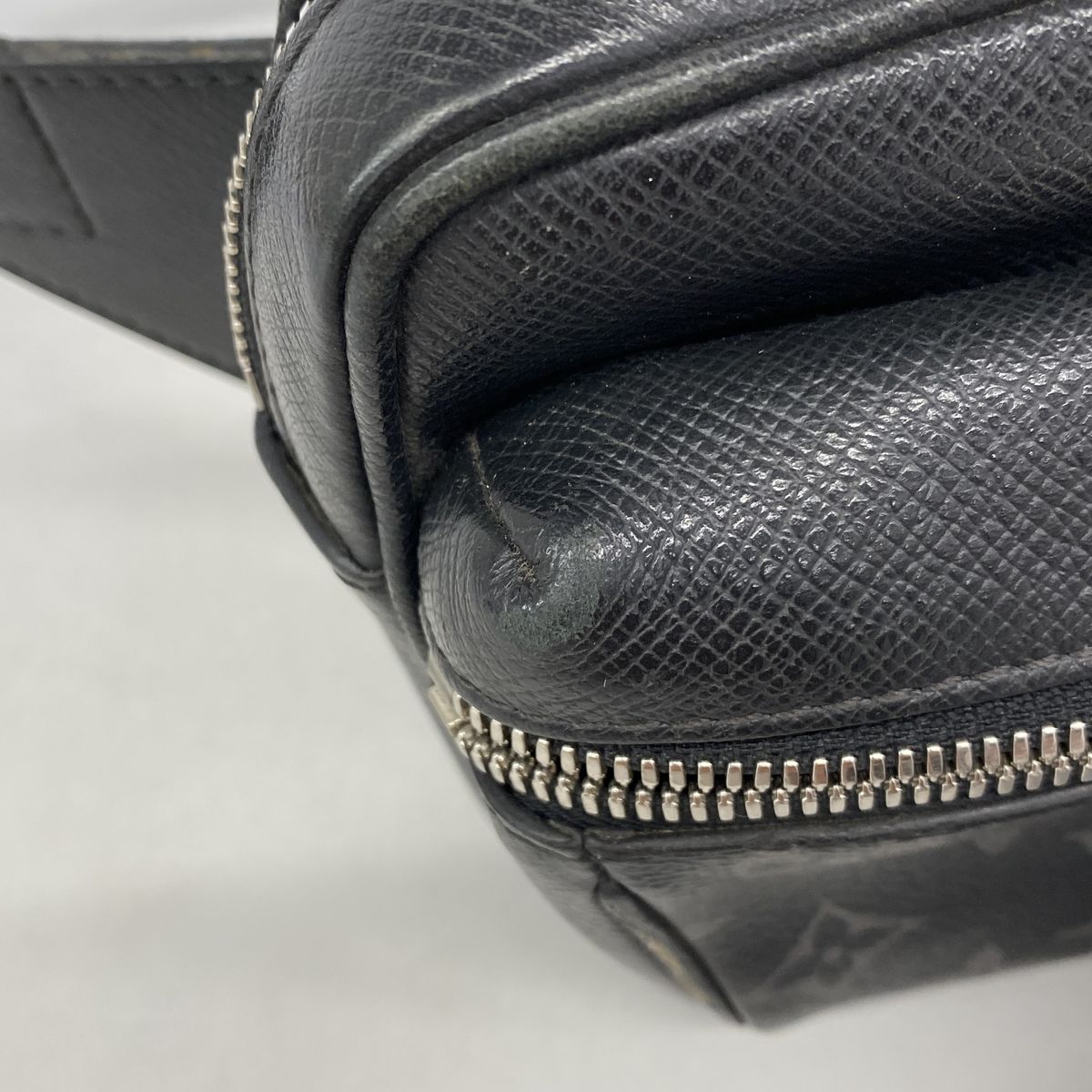 Louis Vuitton Belt Bag Taigarama Outdoor Black — view 7