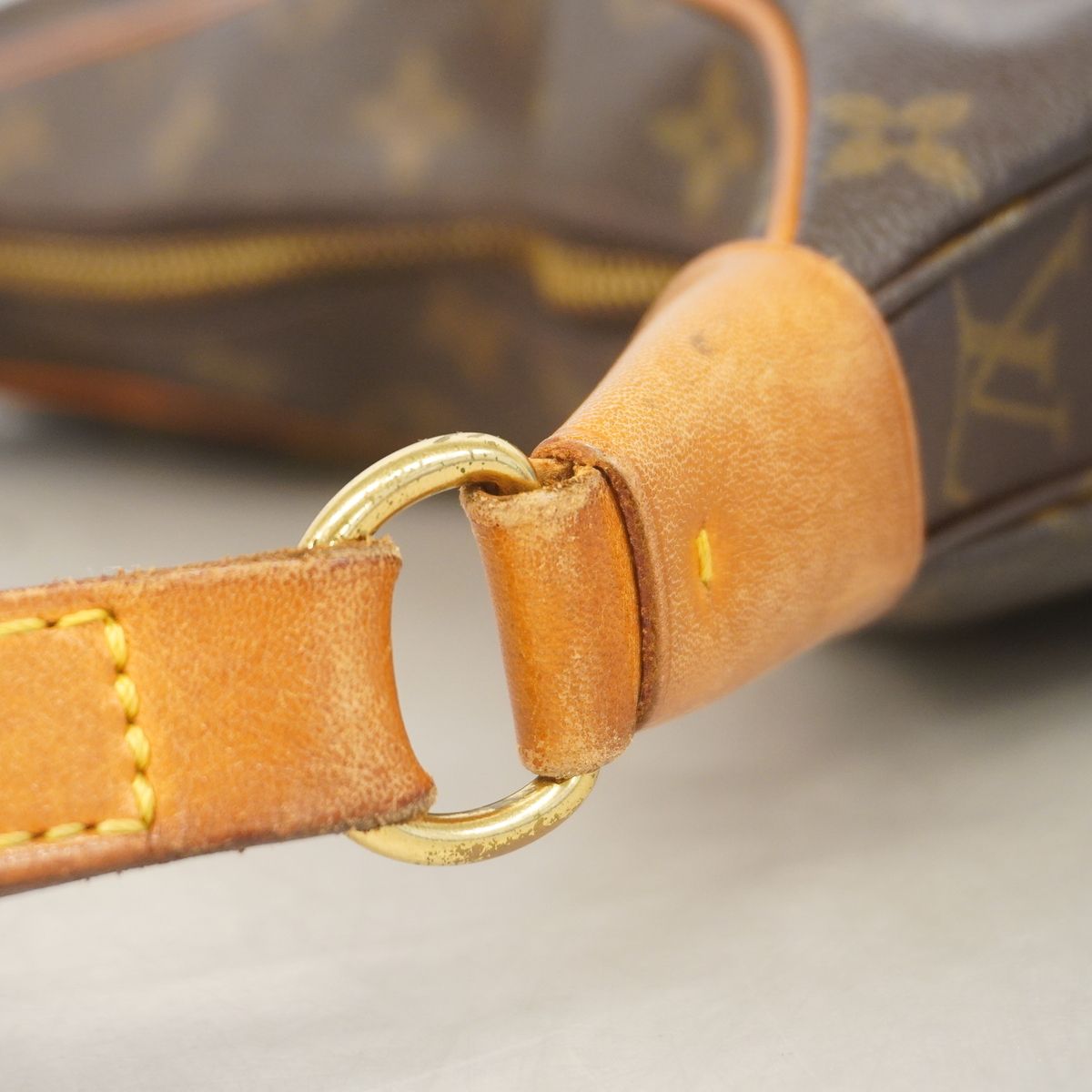 Louis Vuitton Shoulder Bag Monogram Boulogne 30 Brown — view 8