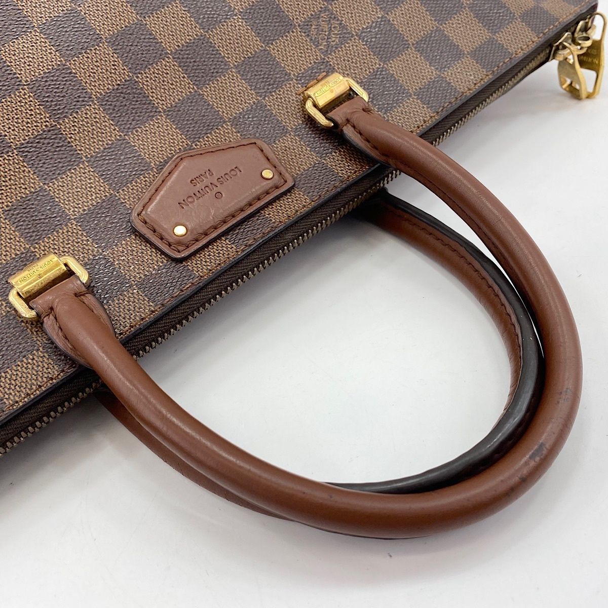 Louis Vuitton Handbag Belmont — view 8