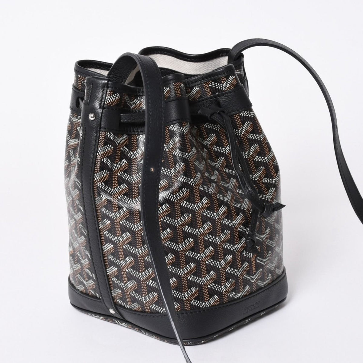 Goyard Petit Flo Bucket Bag Black Calfskin — view 3