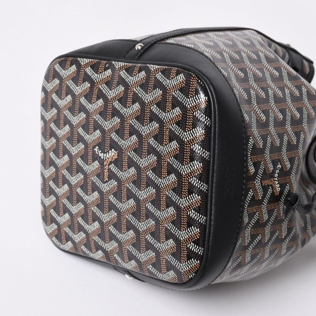 Goyard Petit Flo Bucket Bag Black Calfskin — view 8