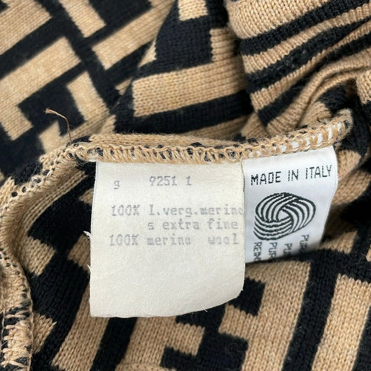 Fendi Cardigan M Beige Black Long Sleeve Zucca — view 4