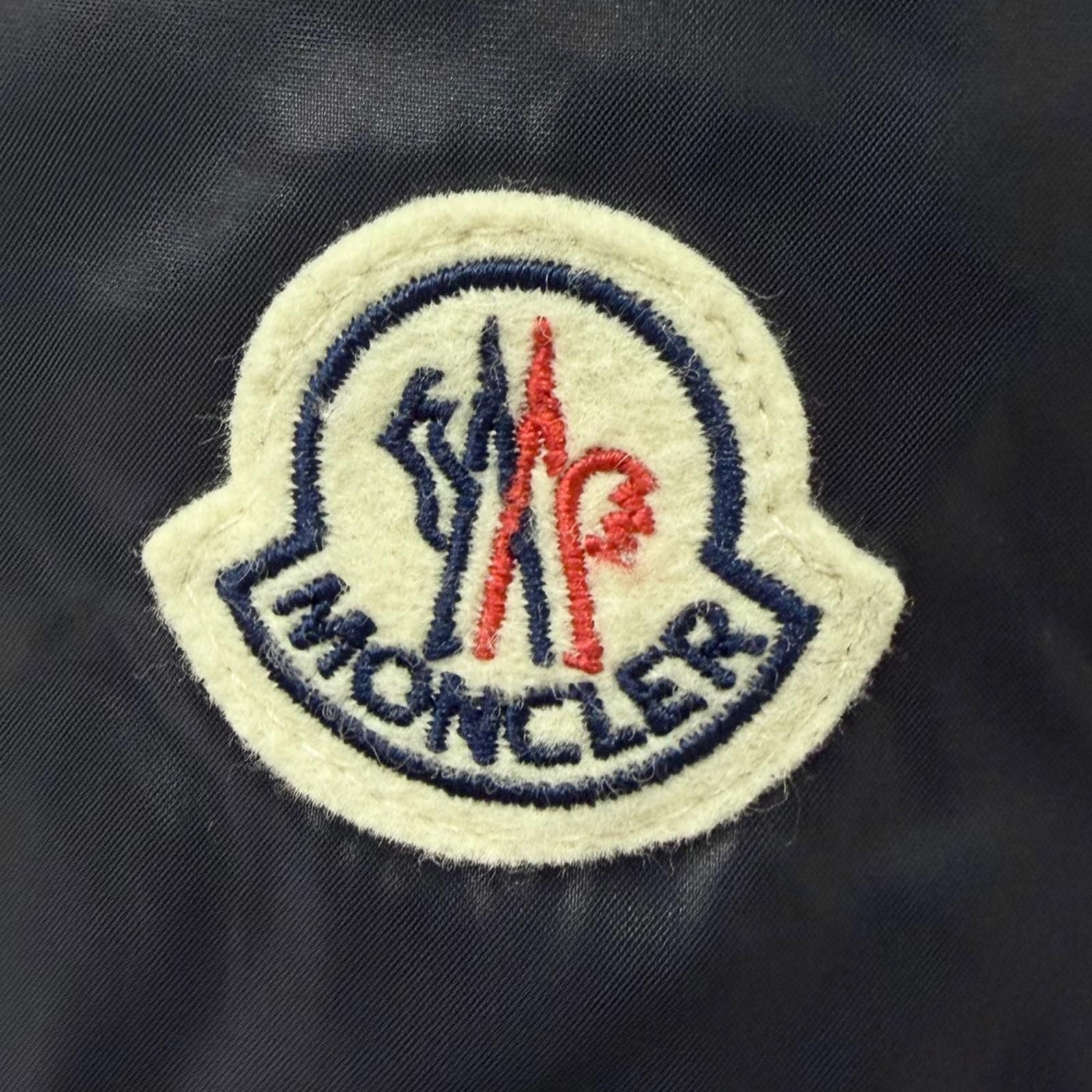 Moncler Maya Giubbotto Logo Patch Hooded Down Jacket Puffer Navy — view 7