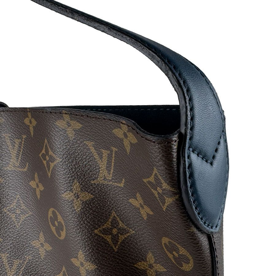 Louis Vuitton Handbag Idole — view 6