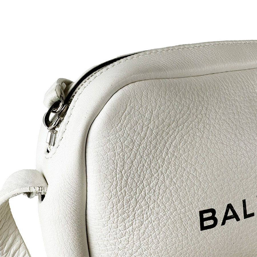 Balenciaga Shoulder Bag Everyday XS — view 7