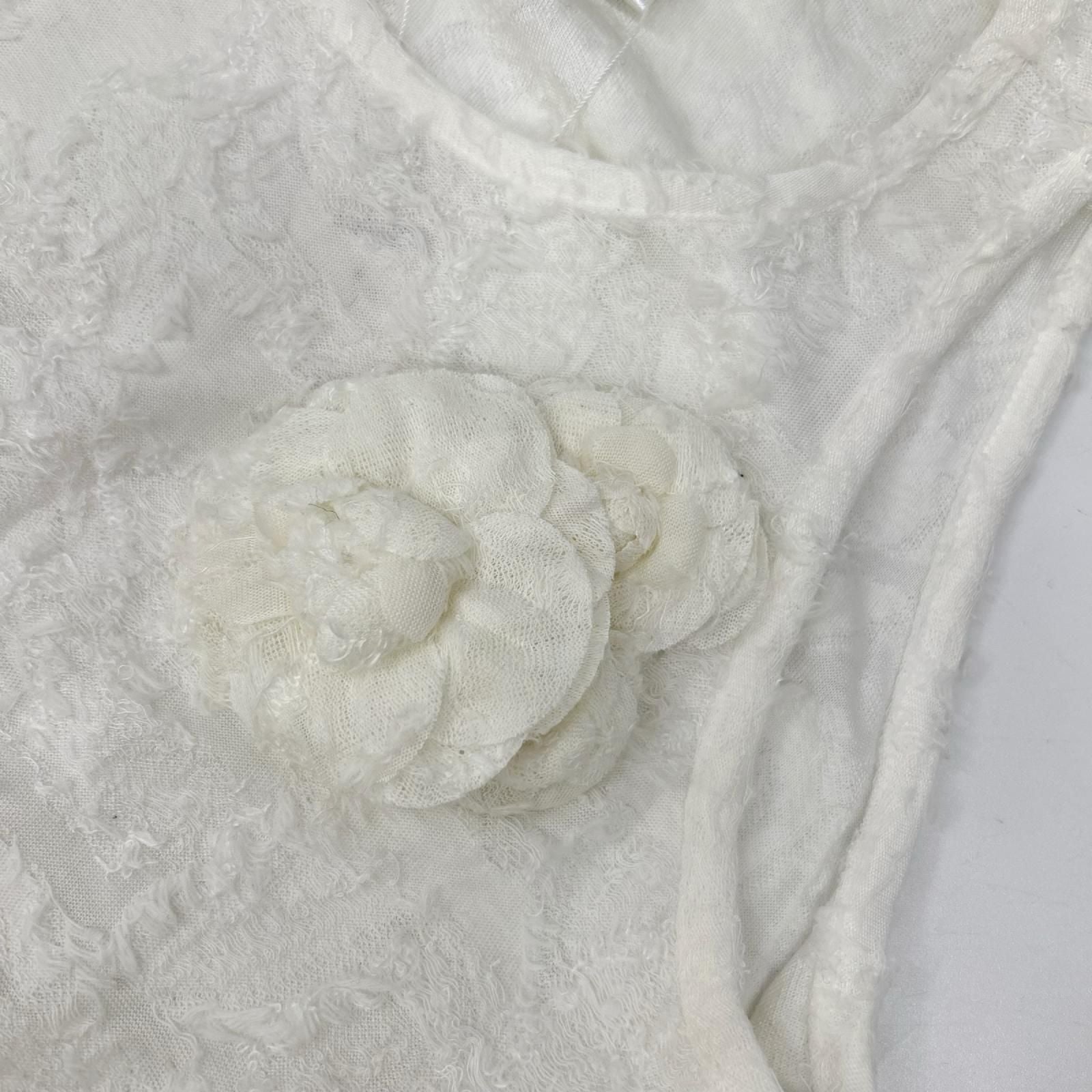 Chanel White Camellia Corsage Sleeveless Knit Sweater 34 — view 8