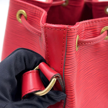 Louis Vuitton Petit Noe Epi Castilian Red Leather Shoulder Bag Gold — view 8