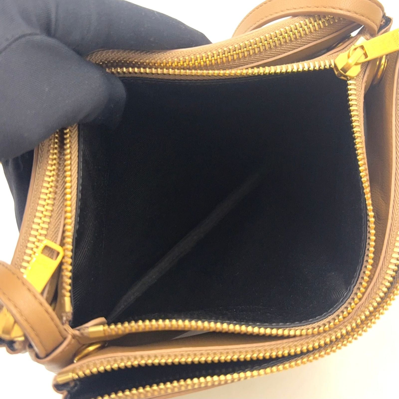 Celine Trio Lambskin Beige Shoulder Bag Gold — view 4