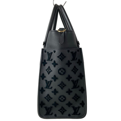 Louis Vuitton Tote Bag Monogram Tufting on My Side MM Noir Leather Cowhide — view 2