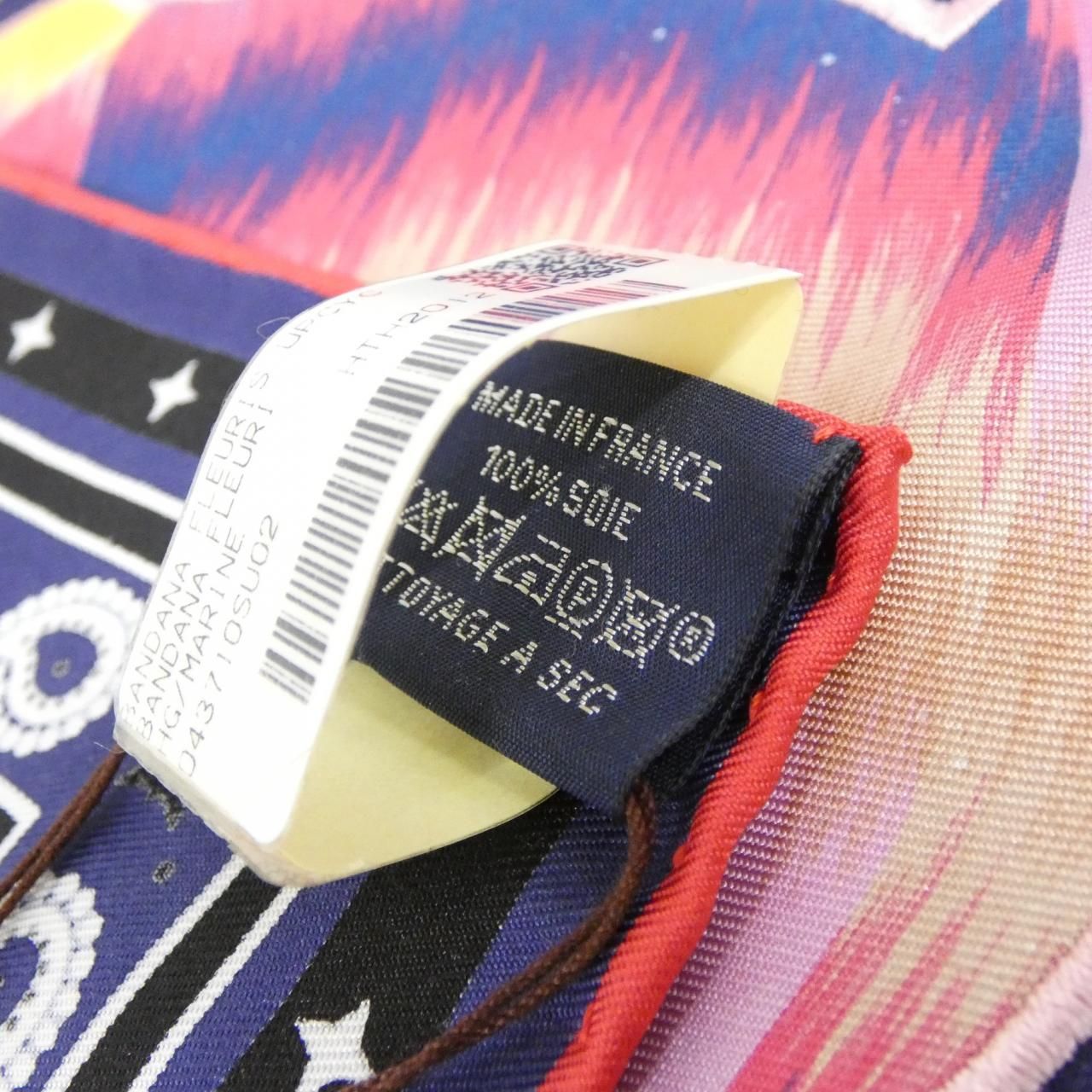 Hermes Mable Silk Bandana Roulis Scarf — view 3