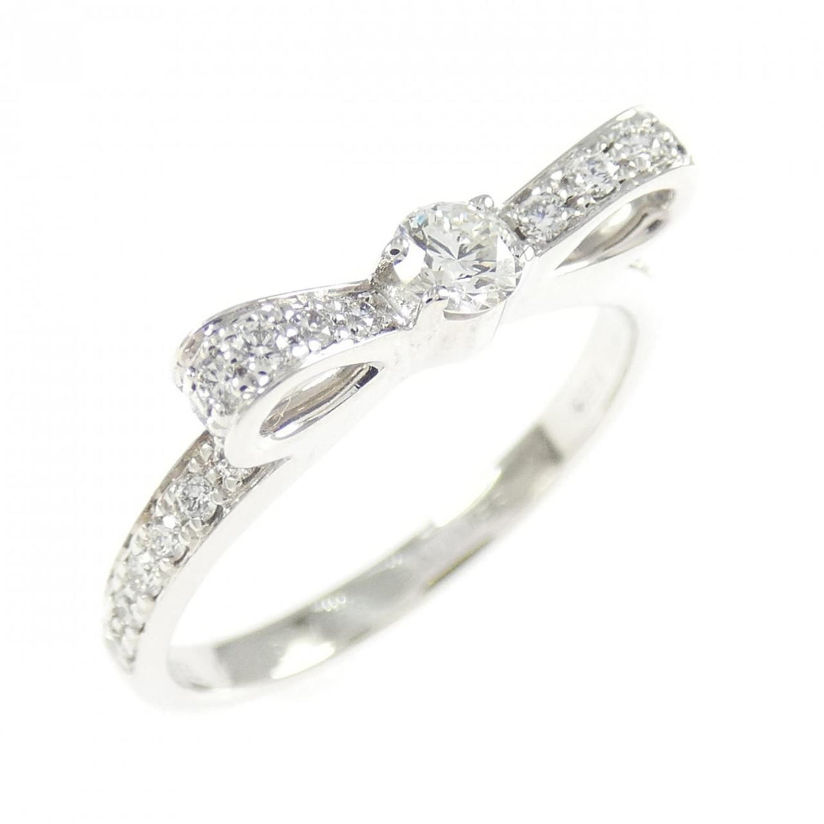 Chanel Ribbon Ring White Gold