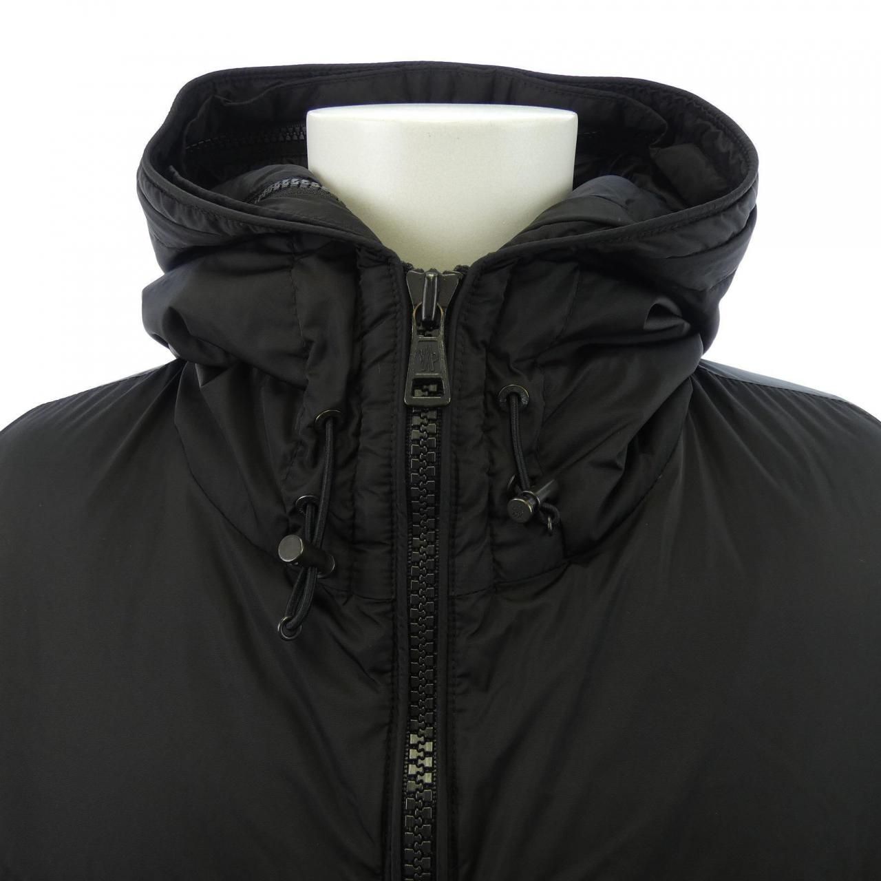Moncler Montvernier Down Jacket — view 6