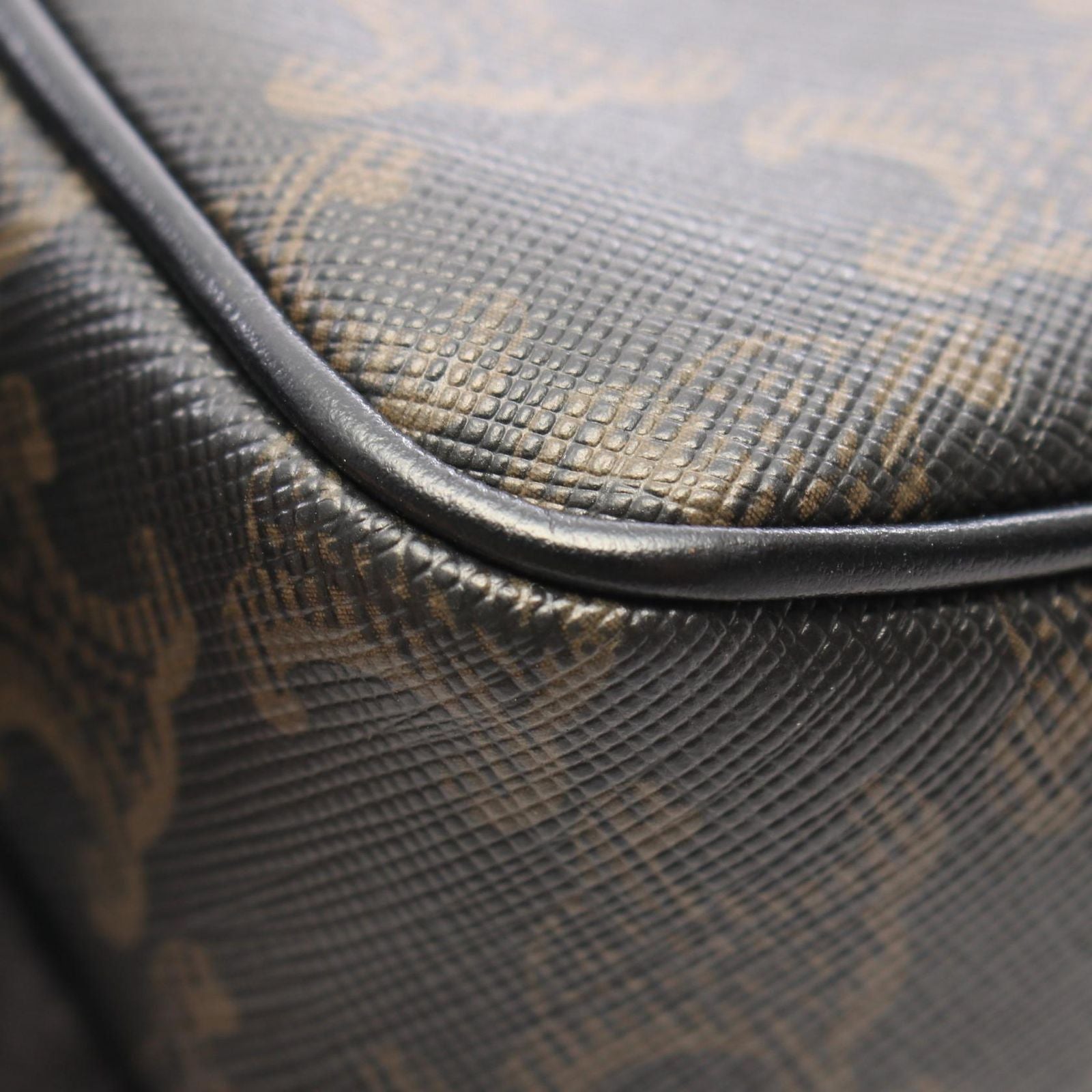 Celine Shoulder Bag Triomphe Medium Black Brown White Leather — view 5