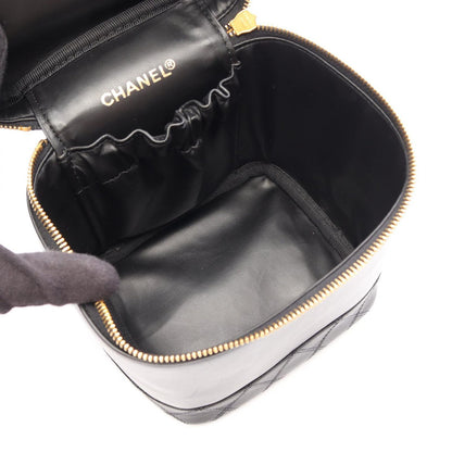 Chanel Handbag Bicolor Black Leather Vertical Vanity — view 3