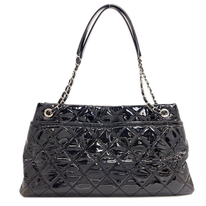 Chanel Quilted CC Logo Chain Tote Bag Patent Leather — view 2