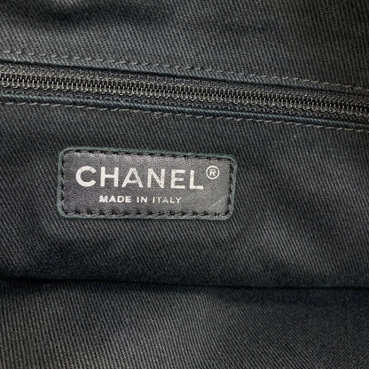 Chanel Quilted CC Logo Chain Tote Bag Patent Leather — view 6