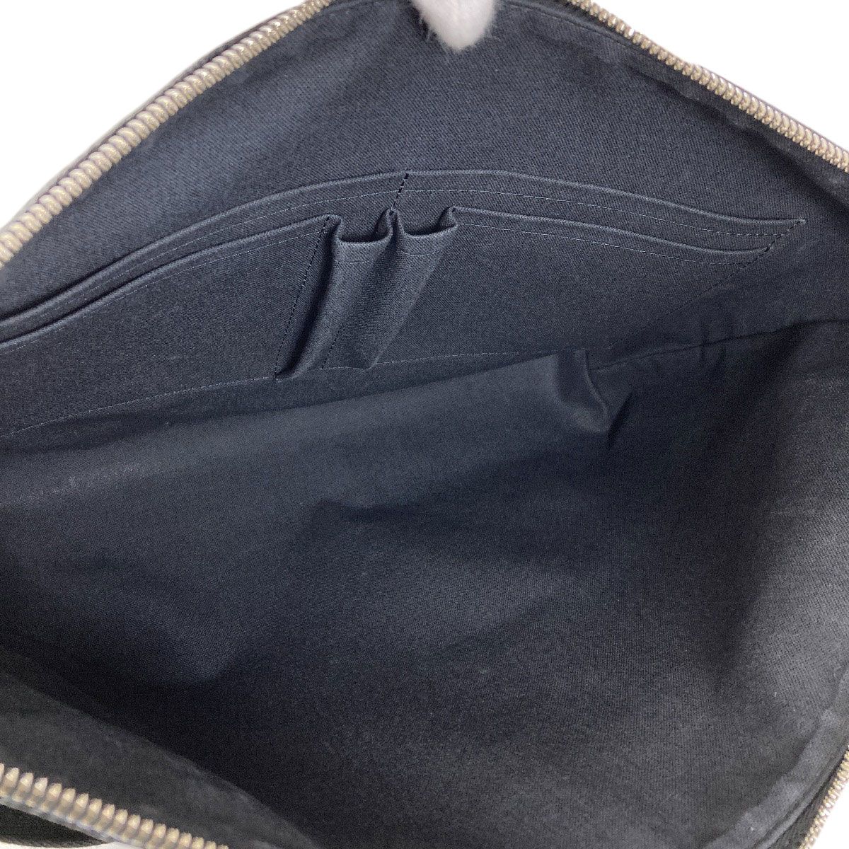 Louis Vuitton Mick MM Shoulder Bag Damier Canvas — view 5
