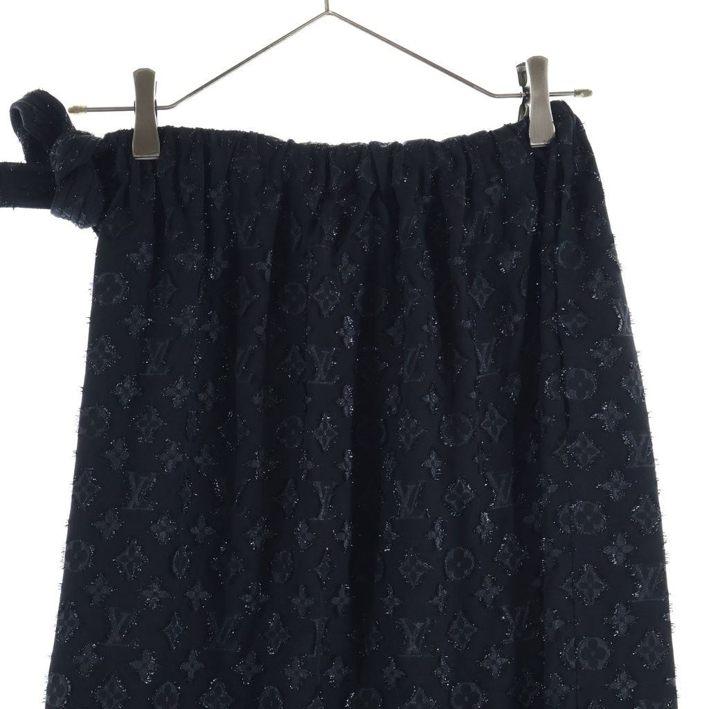 Louis Vuitton Monogram Silk Front Button Medium Skirt Pencil Black 34 — view 4