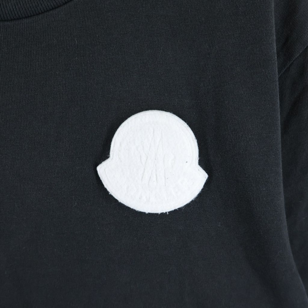 Moncler Logo Patch Crew Neck Short Sleeve T-Shirt Black — view 5