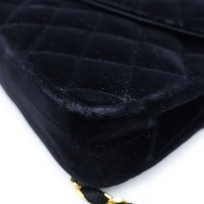 Chanel Quilted 20 S Flap S Chain Shoulder Bag Black Velour Gold — view 5