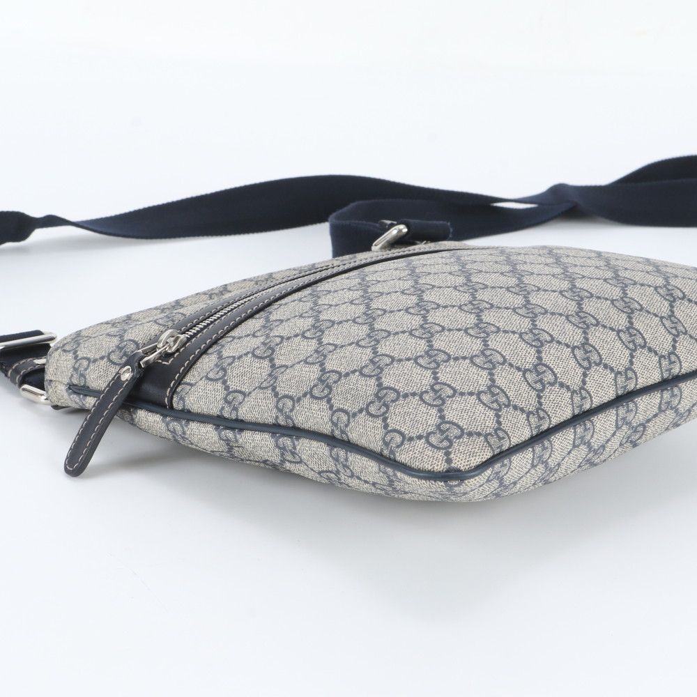 Gucci GG Supreme Leather Shoulder Bag Crossbody Messenger Business — view 5
