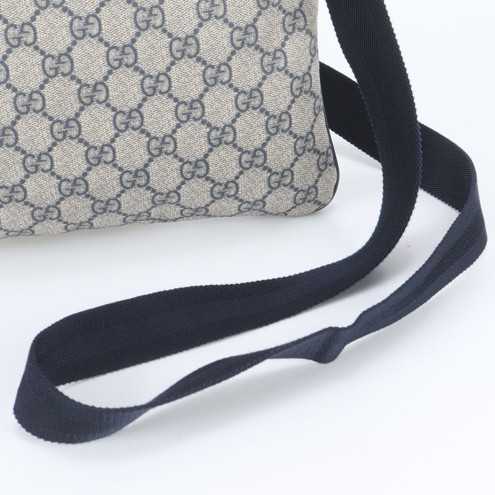 Gucci GG Supreme Leather Shoulder Bag Crossbody Messenger Business — view 2