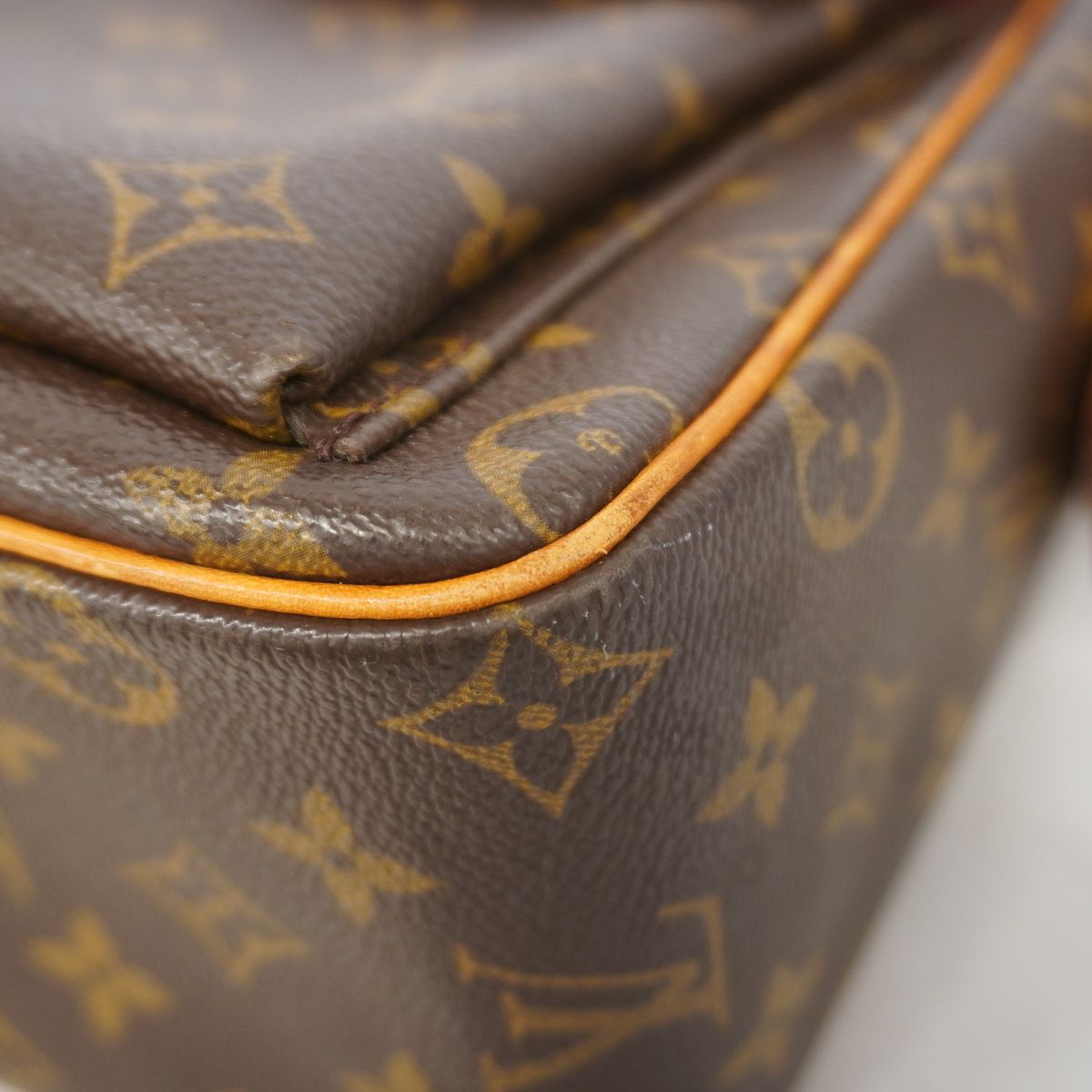 Louis Vuitton Shoulder Bag Monogram Viva Cite GM Brown — view 6
