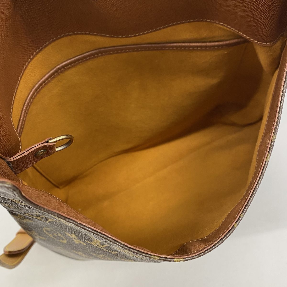 Louis Vuitton Shoulder Bag Monogram Musette Brown — view 4