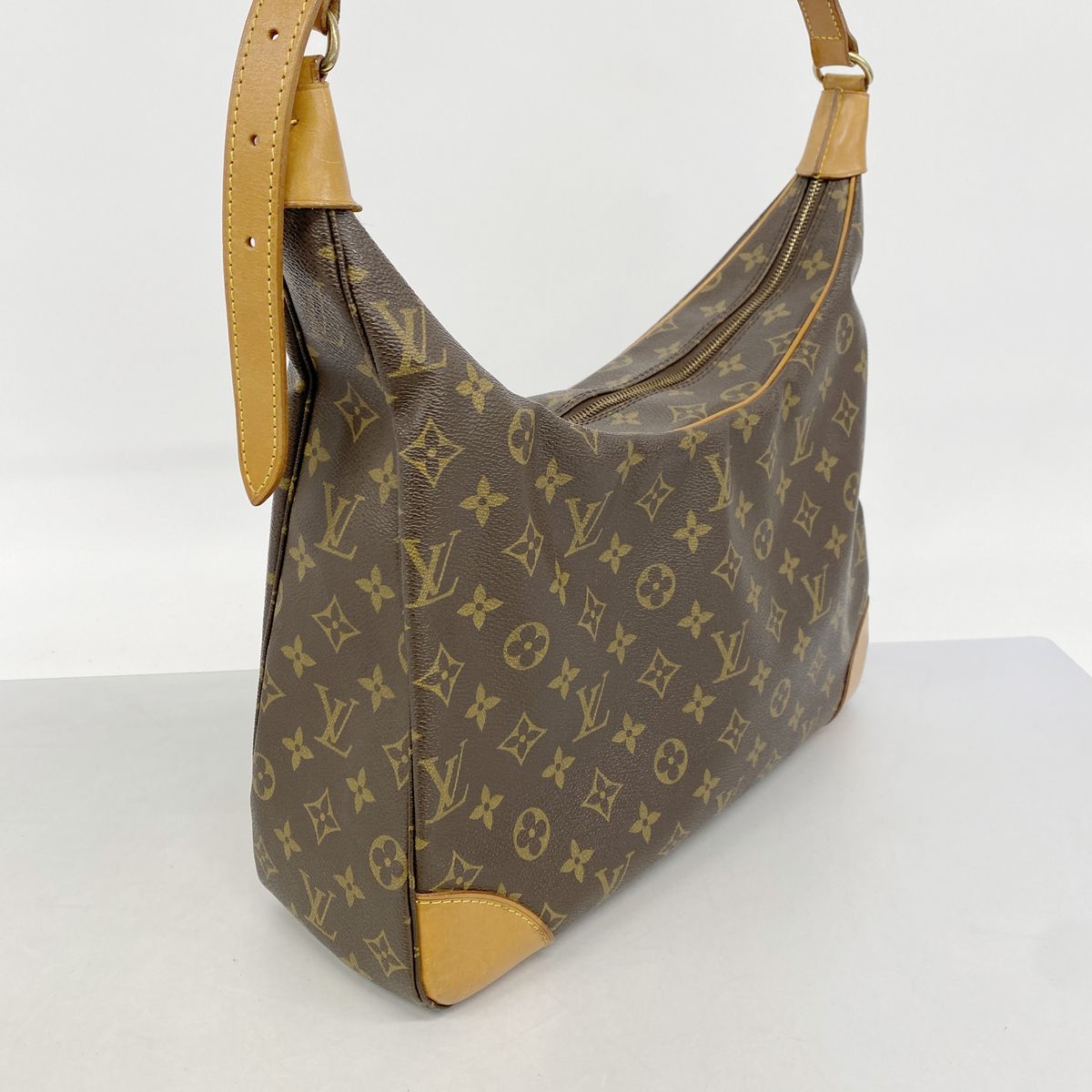Louis Vuitton Shoulder Bag Monogram Boulogne 35 Brown — view 2